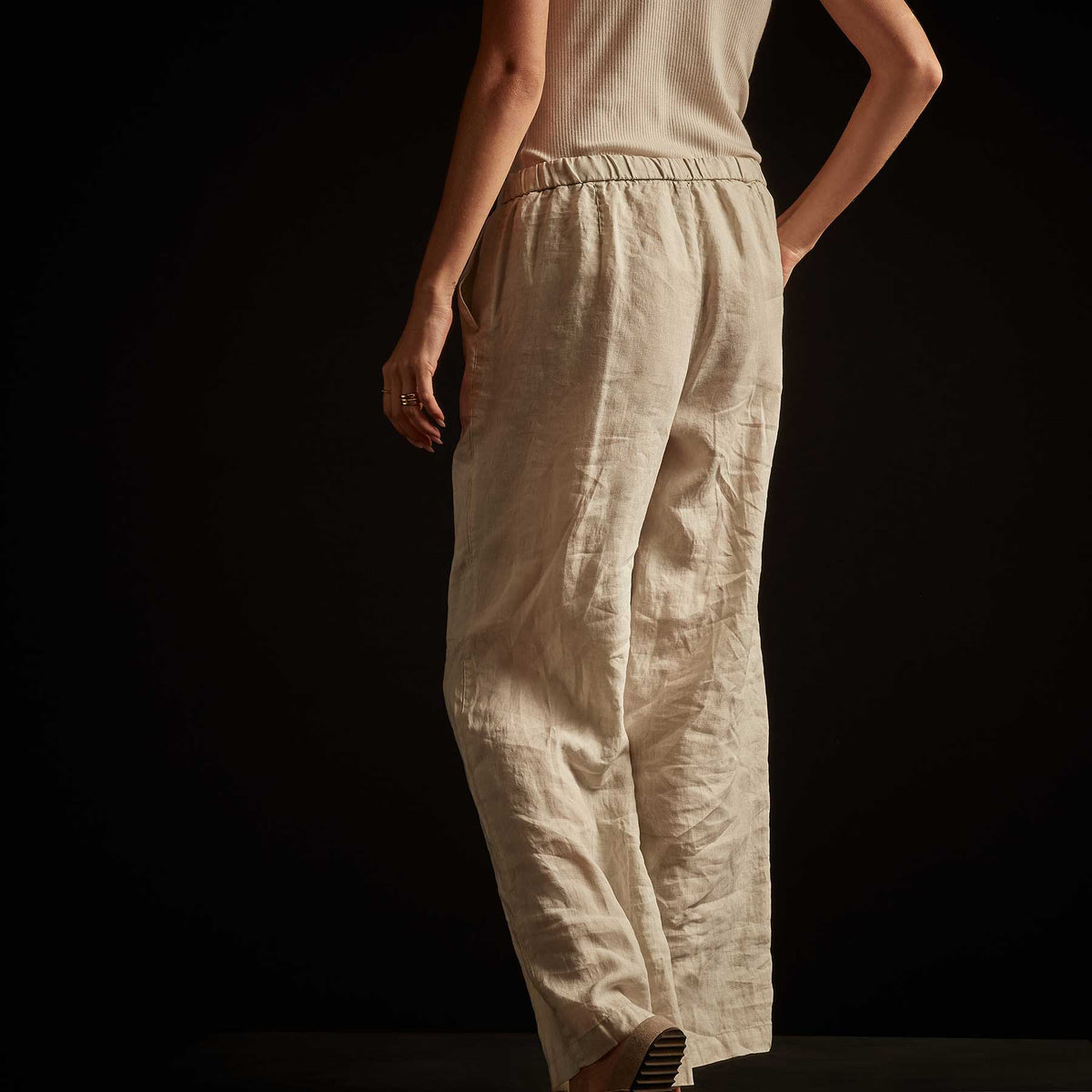 Lightweight Linen Pant - Paste Pigment | James Perse Los Angeles