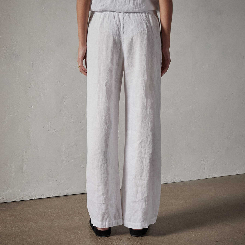 Lightweight Linen Pant in White | James Perse Los Angeles 