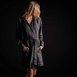Linen Hooded Robe in Magma Pigment | James Perse Los Angeles