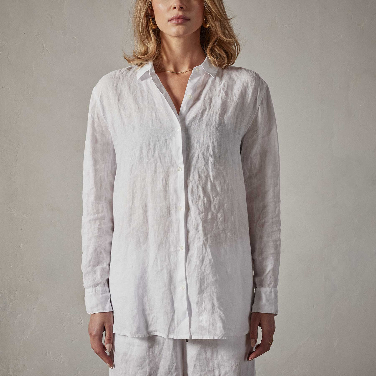 Lightweight Linen Shirt in White | James Perse Los Angeles 
