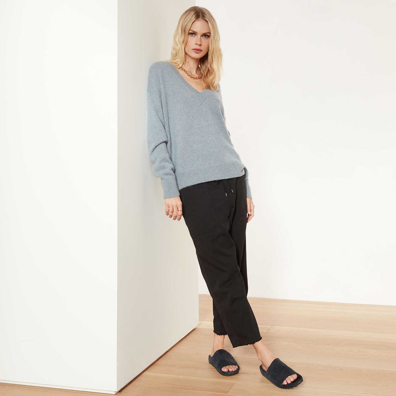 Lightweight Cashmere V Neck Sweater - Dusty Sky | James Perse Los Angeles