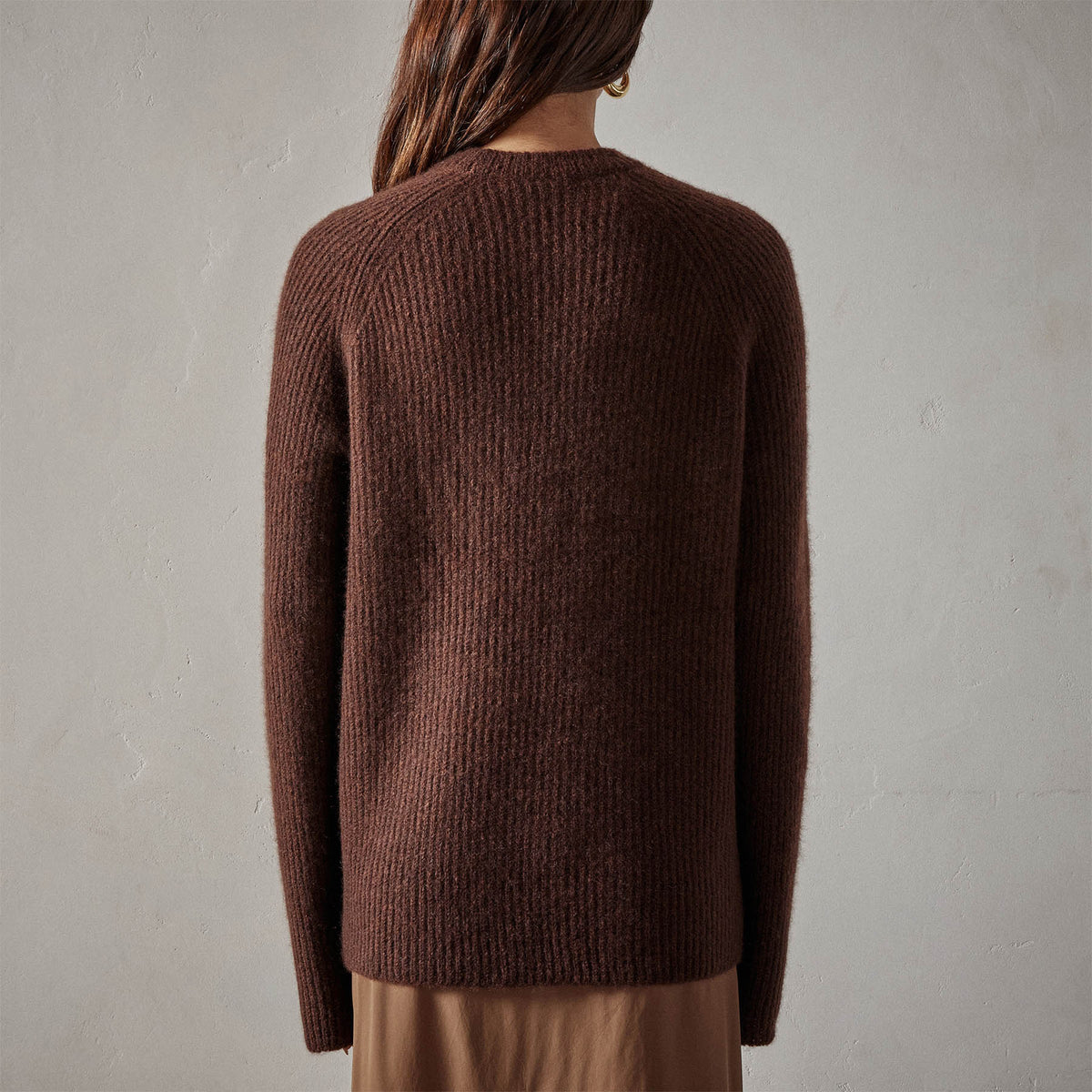 Rib Raglan Crew Sweater in Americano | James Perse Los Angeles