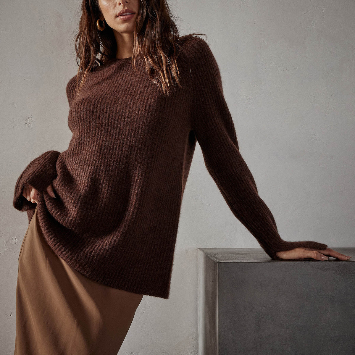 Rib Raglan Crew Sweater in Americano | James Perse Los Angeles