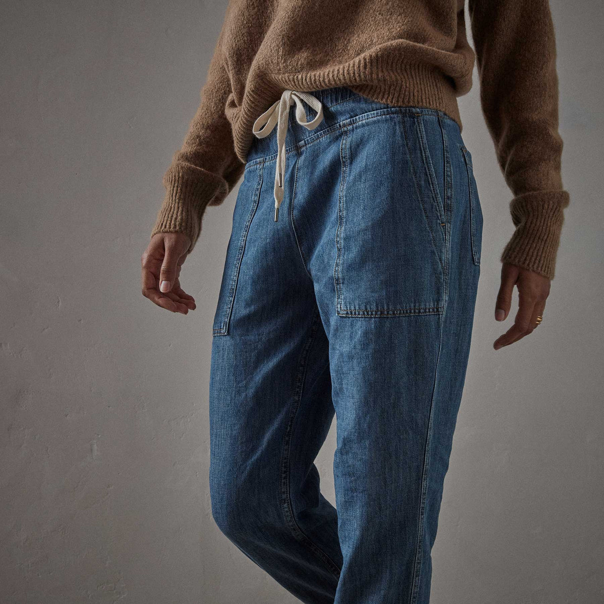 Lightweight Denim Contrast Pant - Blue Denim | James Perse Los Angeles