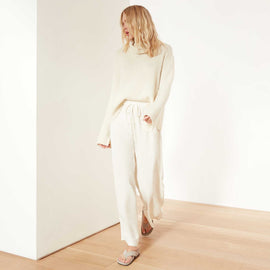 Micro Suede Pull On Pant - Alabaster | James Perse Los Angeles
