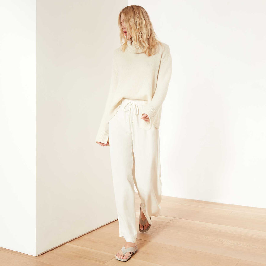 Micro Suede Pull On Pant - Alabaster | James Perse Los Angeles