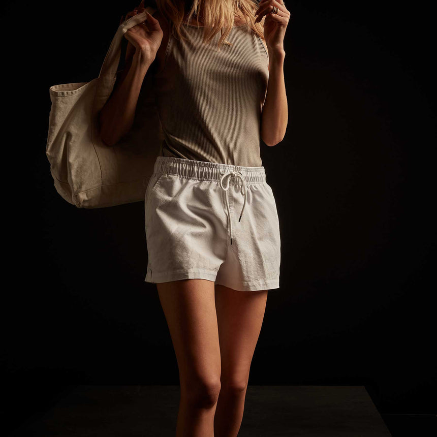 Cotton Oxford Short in White | James Perse Los Angeles
