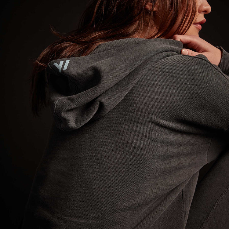 Y/OSEMITE Graphic Pullover Hoody - Carbon Pigment/Calistoga | James Perse Los Angeles