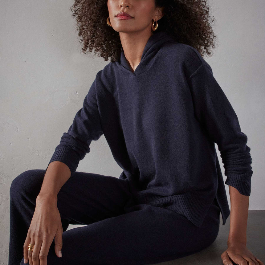Cashmere Pullover Hoody in Navy Blue | James Perse Los Angeles