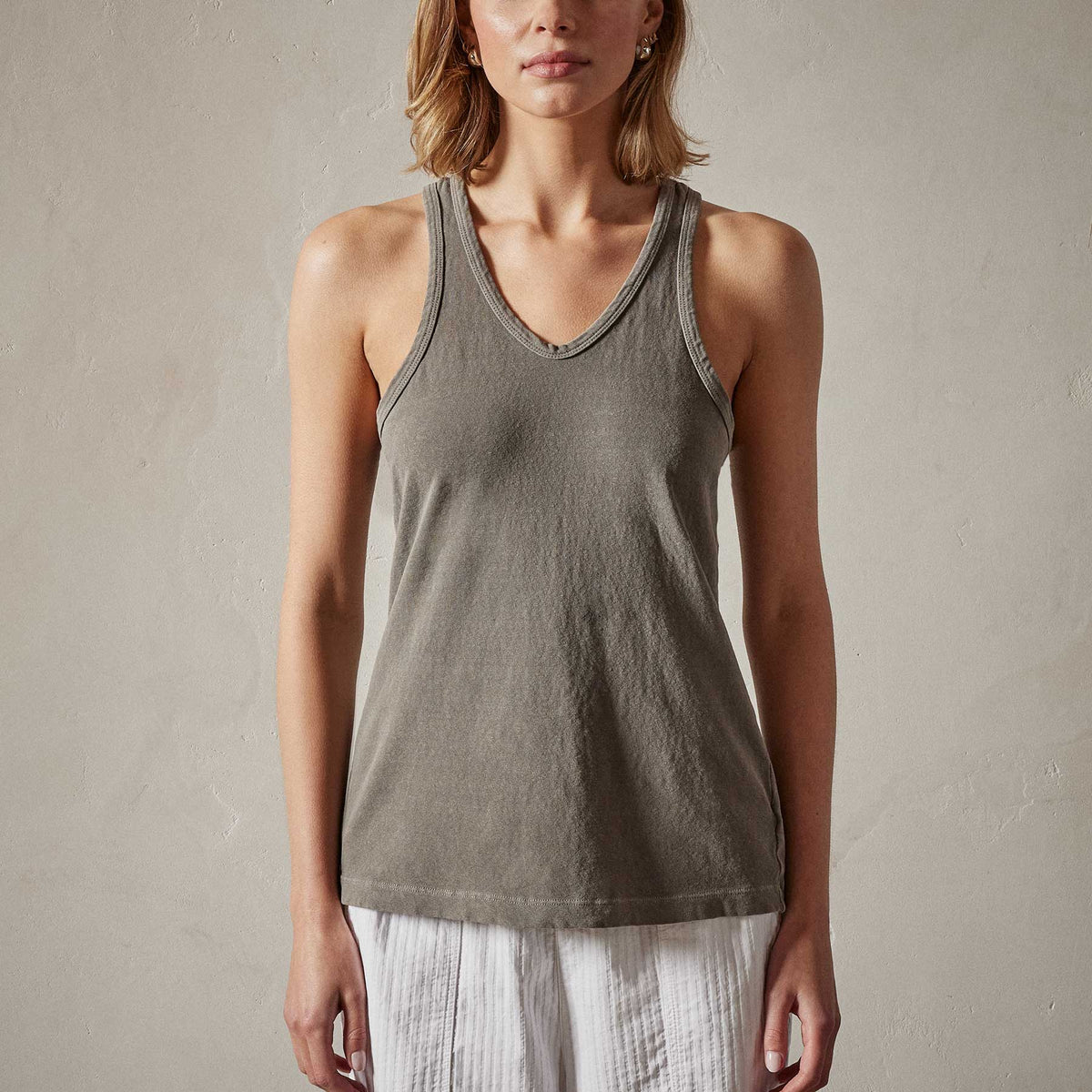 Cut Away Racer Back Tank in River Rock Pigment | James Perse Los Angeles 