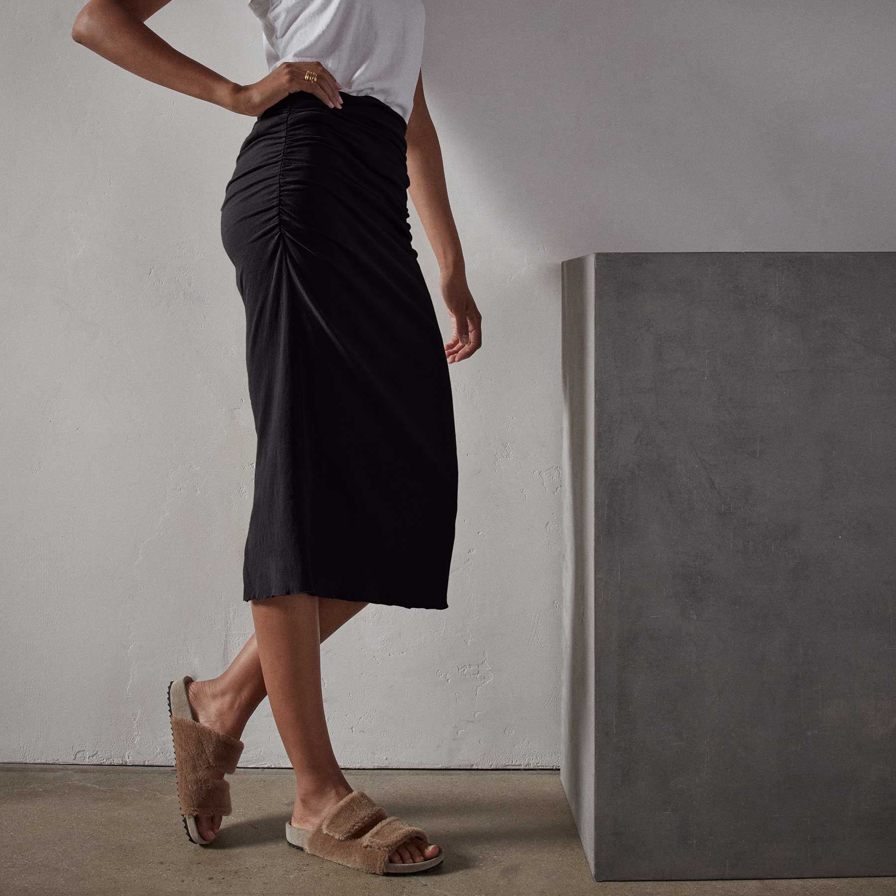 Recycled Brushed Jersey High Waisted Pencil Skirt - Black | James Perse Los Angeles