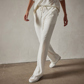 Recycled Terry Sweat Pant in Everest White | James Perse Los Angeles