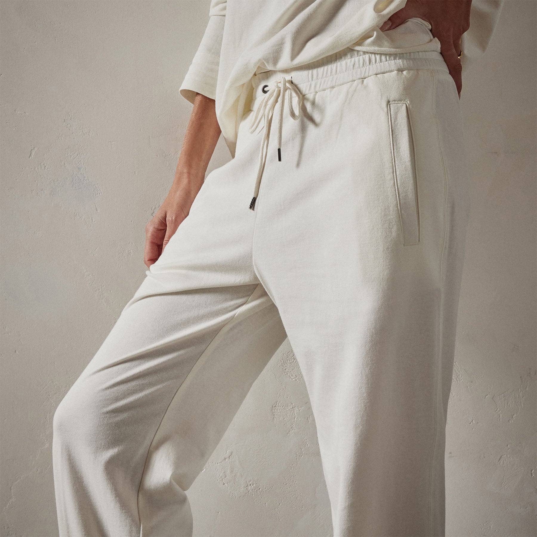 Recycled Terry Sweat Pant in Everest White | James Perse Los Angeles