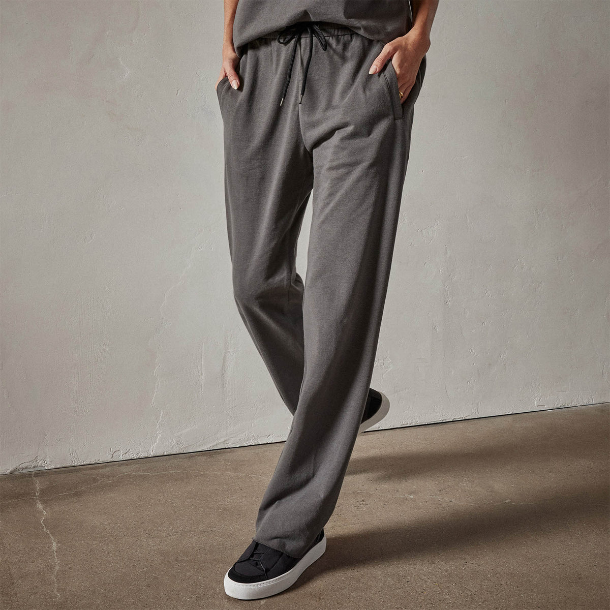 Recycled Terry Sweat Pant in Fin | James Perse Los Angeles