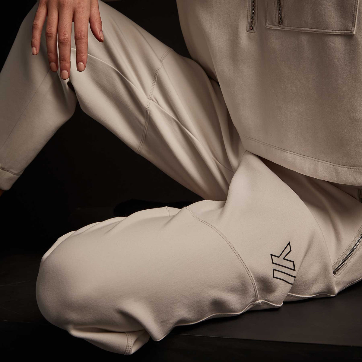 Y/OSEMITE Seamed Sweatpant - Talc | James Perse Los Angeles