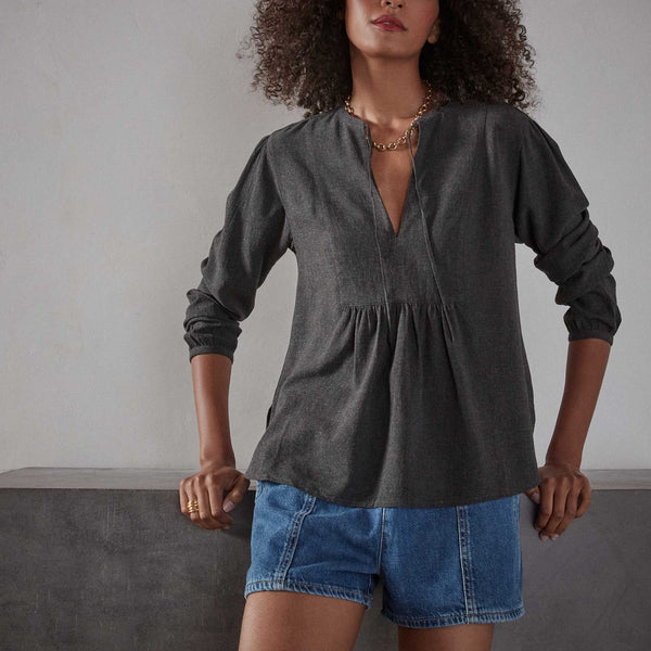 Curved Hem Peasant Blouse - Anthracite | James Perse Los Angeles