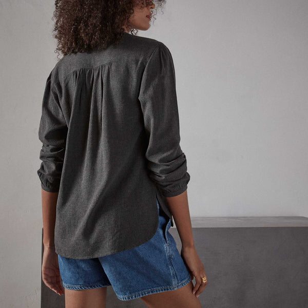 Curved Hem Peasant Blouse - Anthracite | James Perse Los Angeles