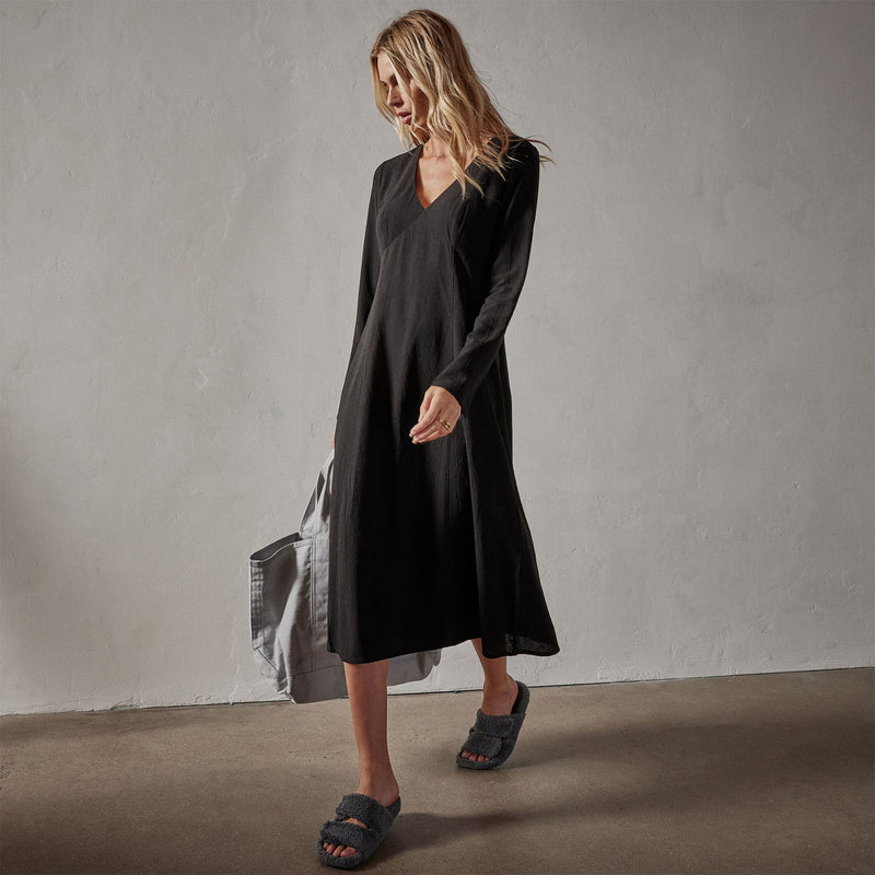 Viscose Seamed Contour Dress in Black | James Perse Los Angeles