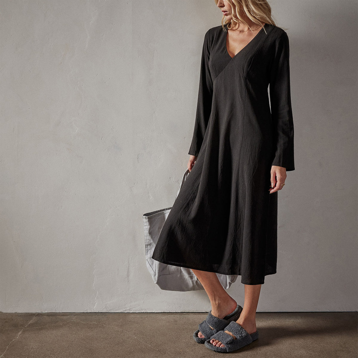Viscose Seamed Contour Dress in Black | James Perse Los Angeles
