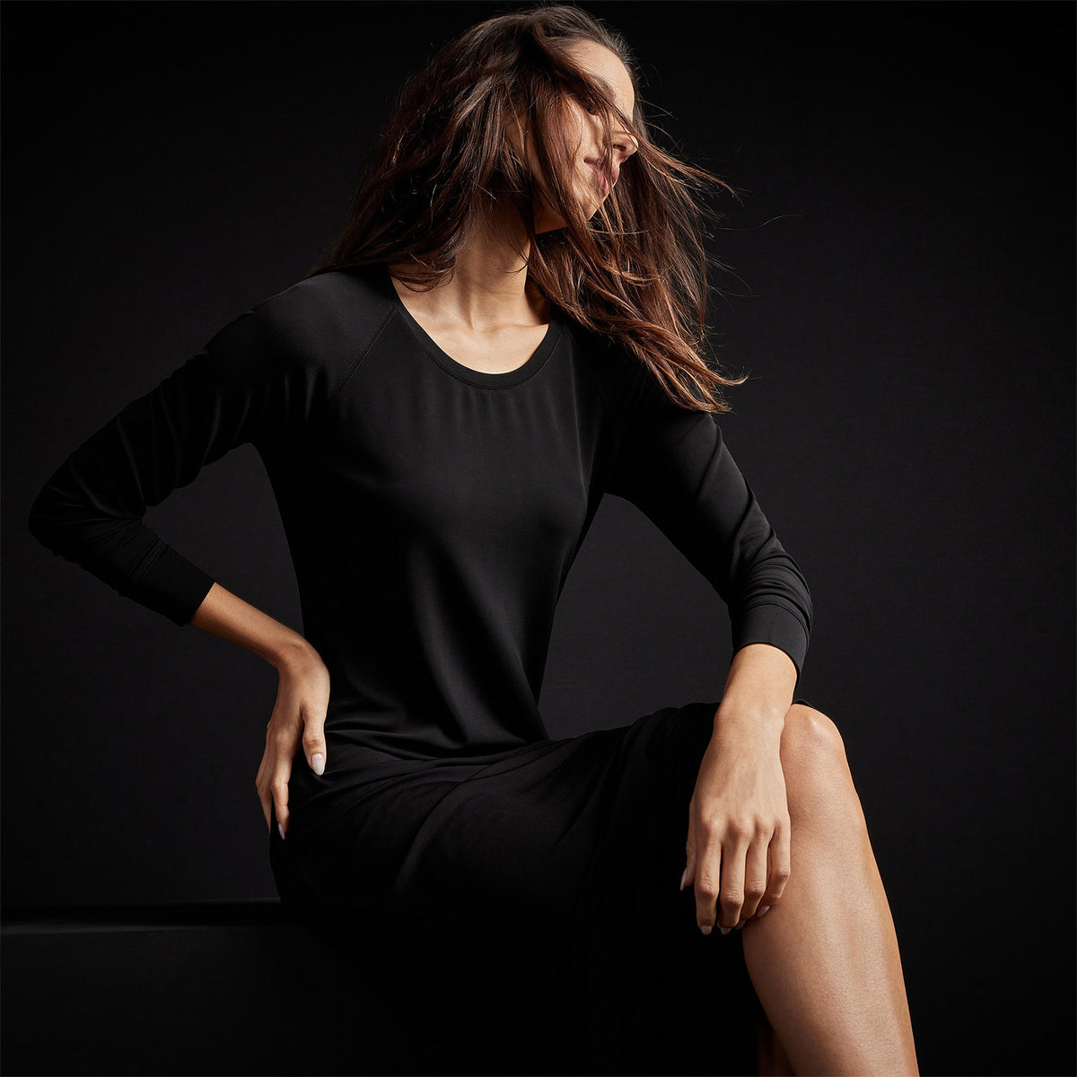Open Seam Raglan Dress in Black | James Perse Los Angeles