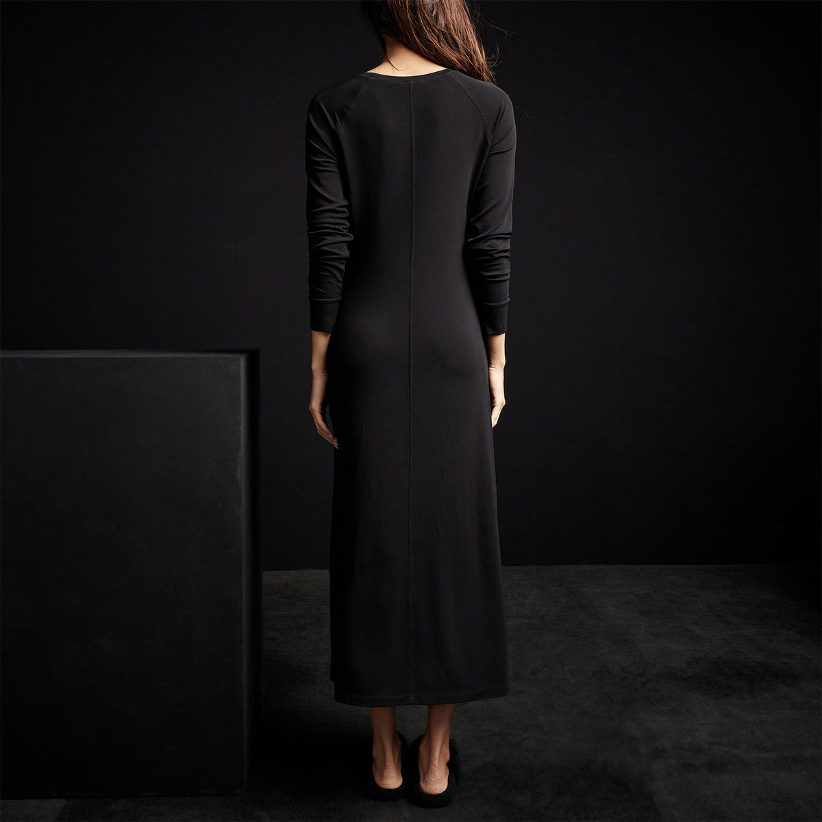 Open Seam Raglan Dress in Black | James Perse Los Angeles