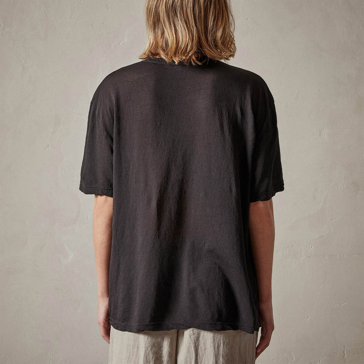 Crepe Jersey Overiszed Short Sleeve Crew in Black | James Perse Los Angeles 