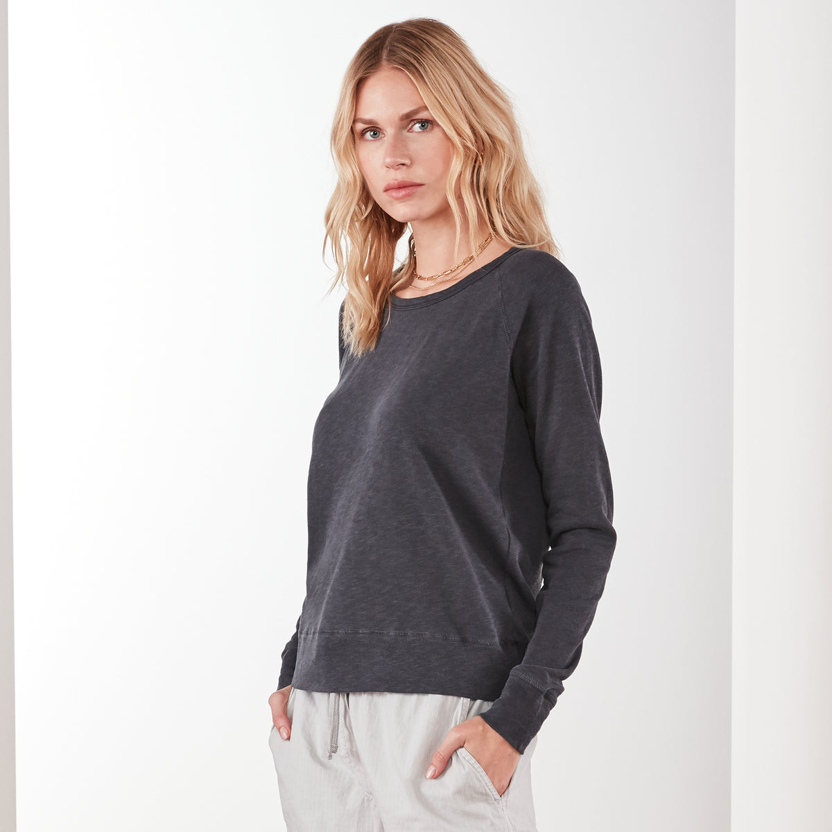Vintage Fleece Long Sleeve Sweatshirt In Asphalt Pigment | James Perse Los Angeles