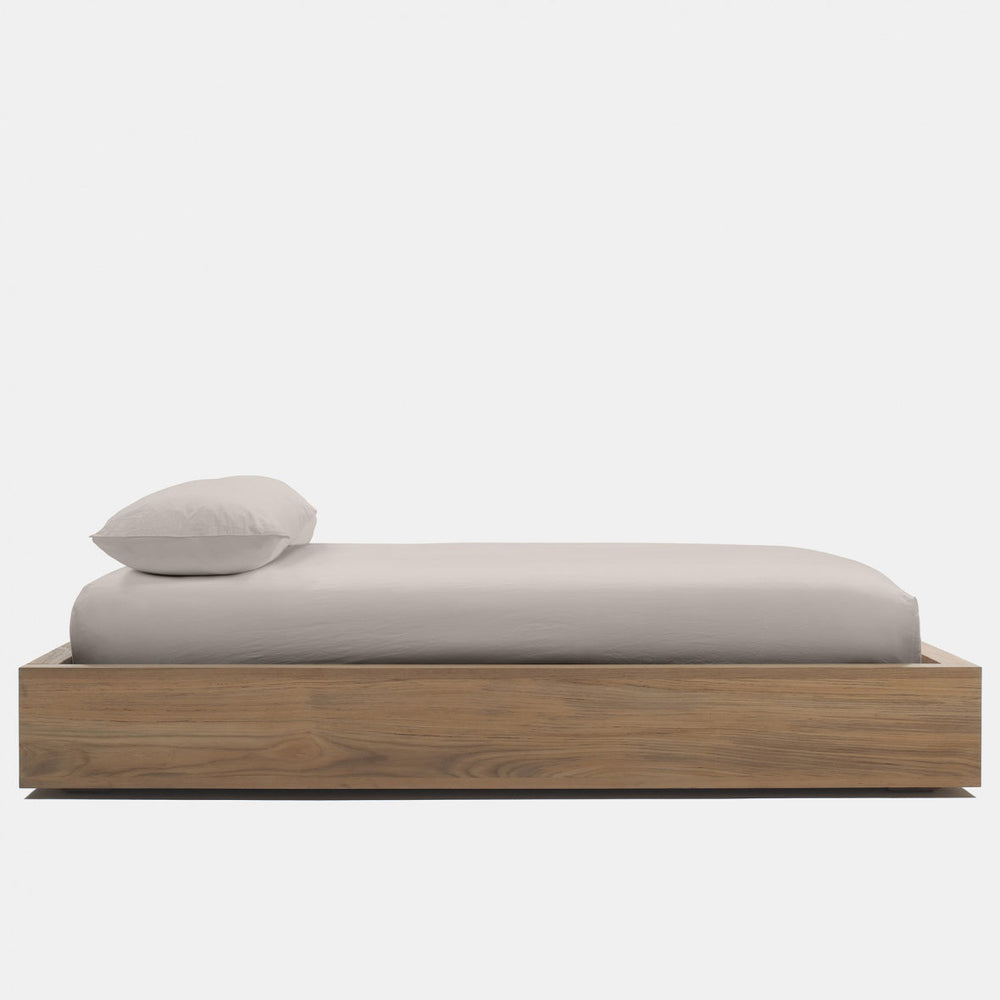 Brushed Jersey Fitted Sheet In Oyster | James Perse Los Angeles